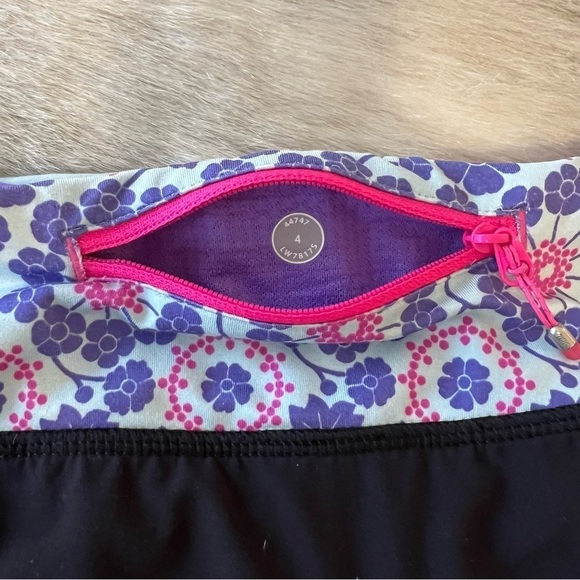 LULULEMON Run Speed Short Black Power Purple Quilt Floral 4 Pink Aqua Patchwork - Picture 10 of 12